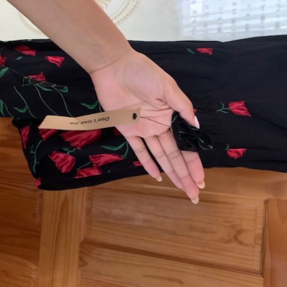 REFORMATION Tulip Dress, size 4 - Picture 3 of 5